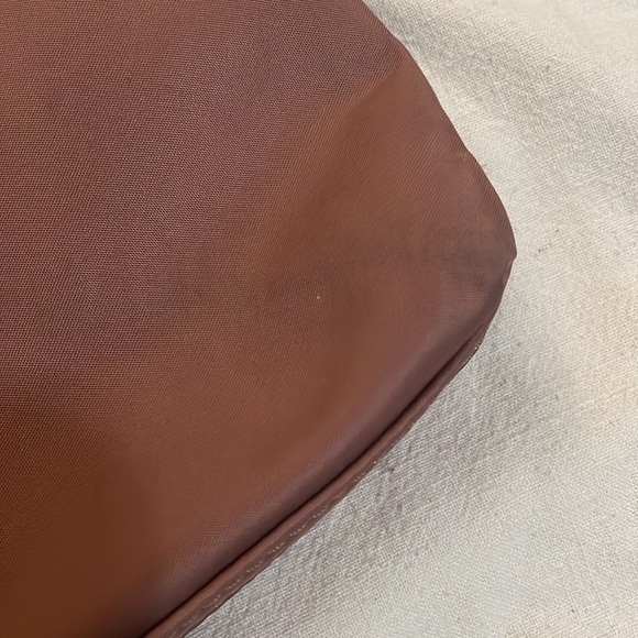 Adjustable crossbody - Picture 3 of 11